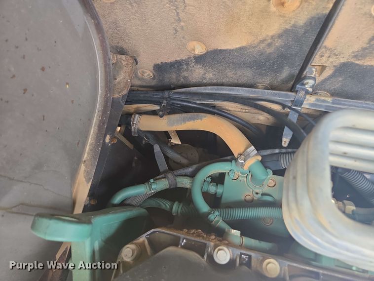 image for item EE0033 2015 Volvo EC380EL excavator