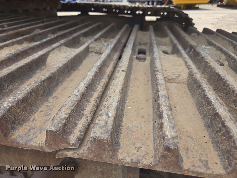 image for item EE0033 2015 Volvo EC380EL excavator