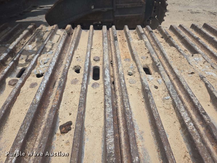 image for item EE0033 2015 Volvo EC380EL excavator