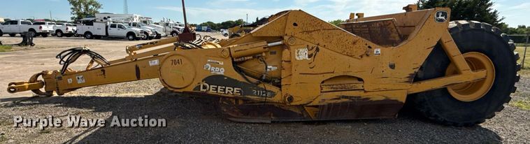 image for item EE0034 2012 John Deere 2112E scraper