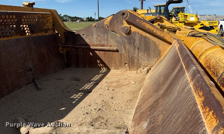 image for item EE0034 2012 John Deere 2112E scraper