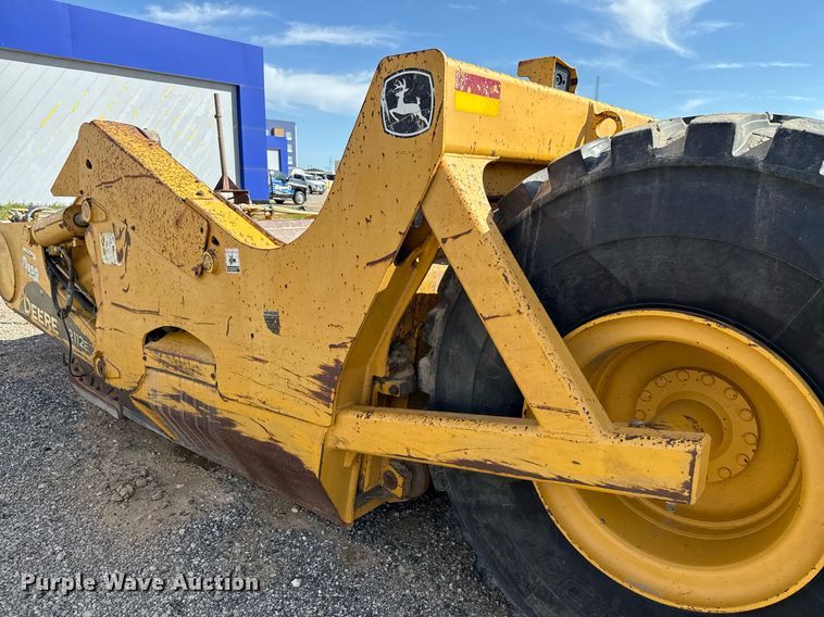 image for item EE0034 2012 John Deere 2112E scraper
