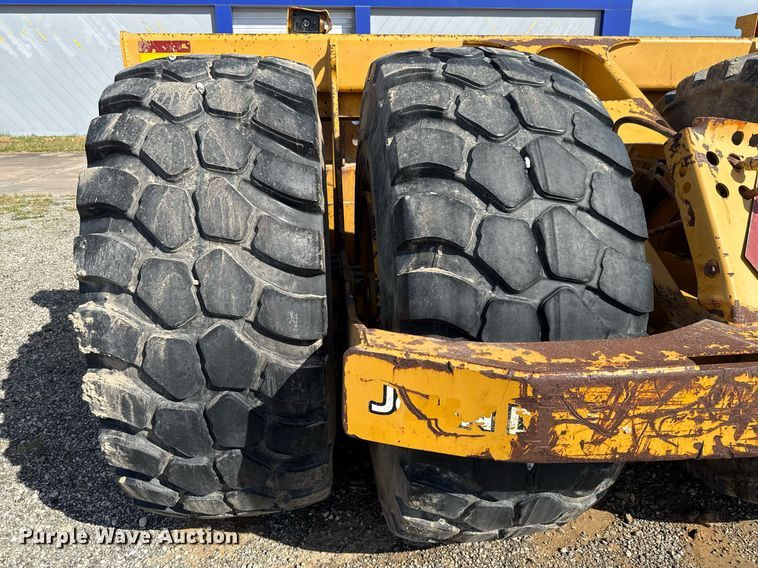 image for item EE0034 2012 John Deere 2112E scraper