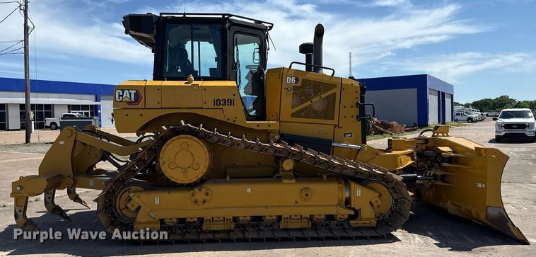 image for item EE0036 2024 Caterpillar D6 LGP dozer