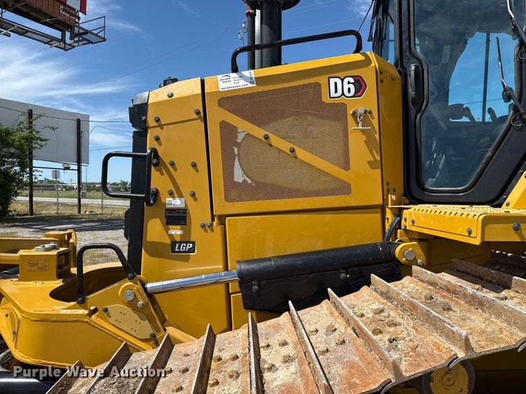image for item EE0036 2024 Caterpillar D6 LGP dozer