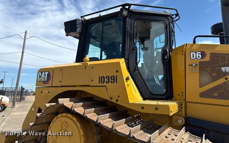 image for item EE0036 2024 Caterpillar D6 LGP dozer
