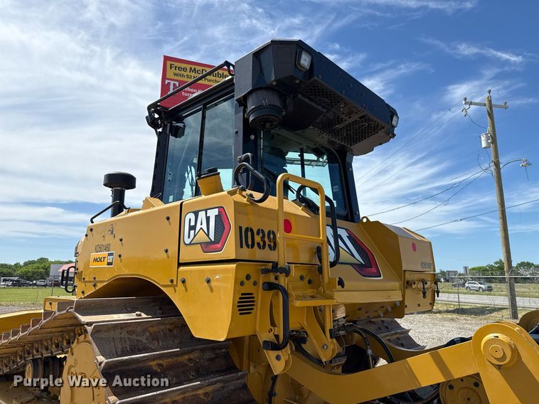 image for item EE0036 2024 Caterpillar D6 LGP dozer