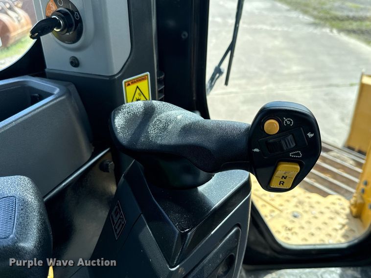 image for item EE0036 2024 Caterpillar D6 LGP dozer