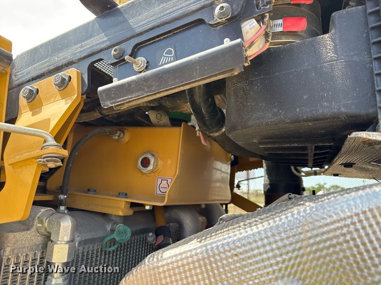 image for item EE0036 2024 Caterpillar D6 LGP dozer