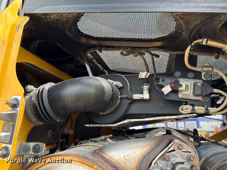 image for item EE0036 2024 Caterpillar D6 LGP dozer