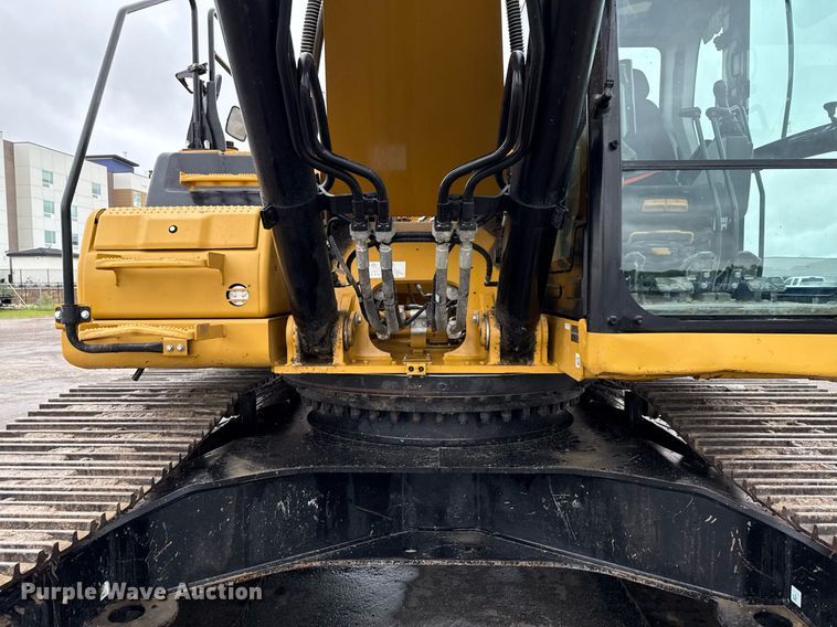 image for item EE0037 2023 Caterpillar 336 excavator