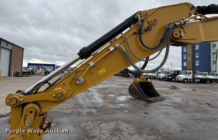 image for item EE0037 2023 Caterpillar 336 excavator