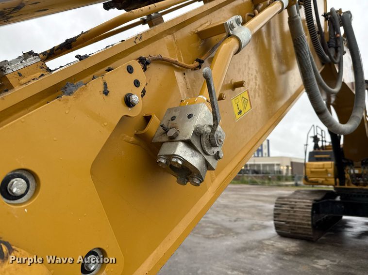 image for item EE0037 2023 Caterpillar 336 excavator
