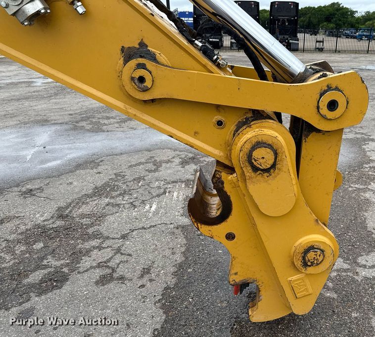 image for item EE0037 2023 Caterpillar 336 excavator