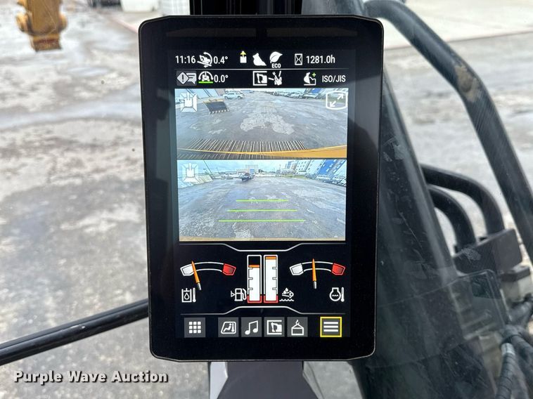 image for item EE0037 2023 Caterpillar 336 excavator