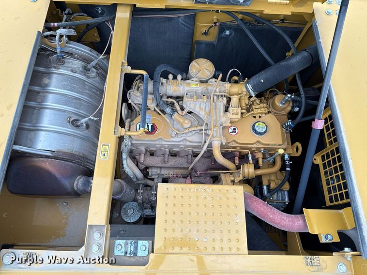 image for item EE0037 2023 Caterpillar 336 excavator