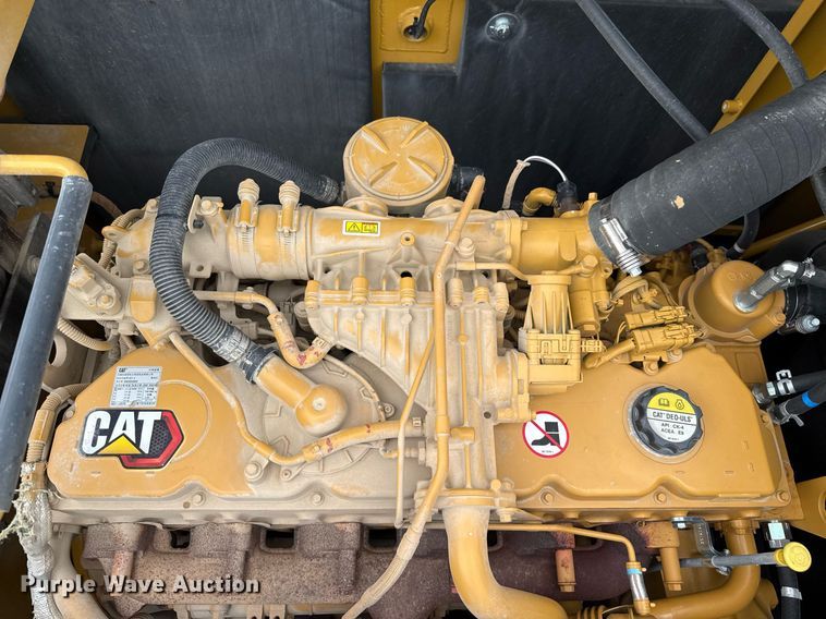 image for item EE0037 2023 Caterpillar 336 excavator