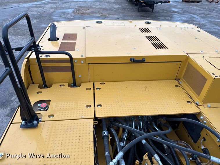 image for item EE0037 2023 Caterpillar 336 excavator