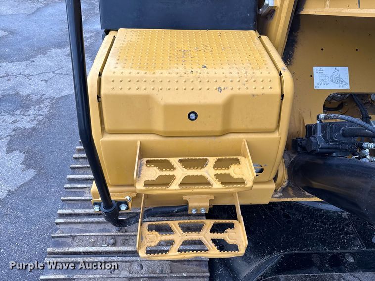 image for item EE0037 2023 Caterpillar 336 excavator