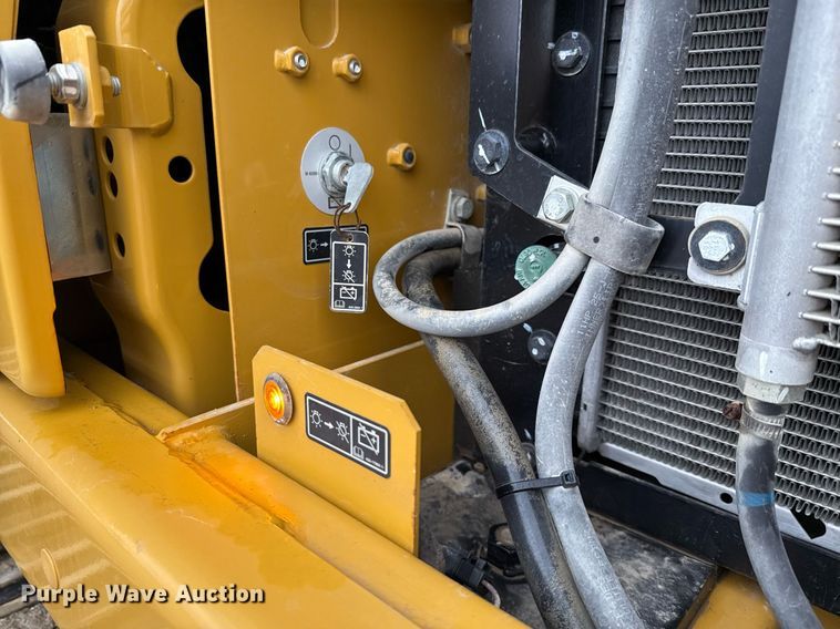 image for item EE0037 2023 Caterpillar 336 excavator