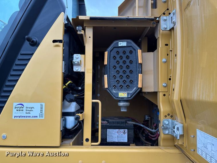 image for item EE0037 2023 Caterpillar 336 excavator