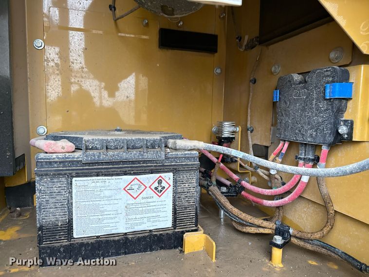 image for item EE0037 2023 Caterpillar 336 excavator