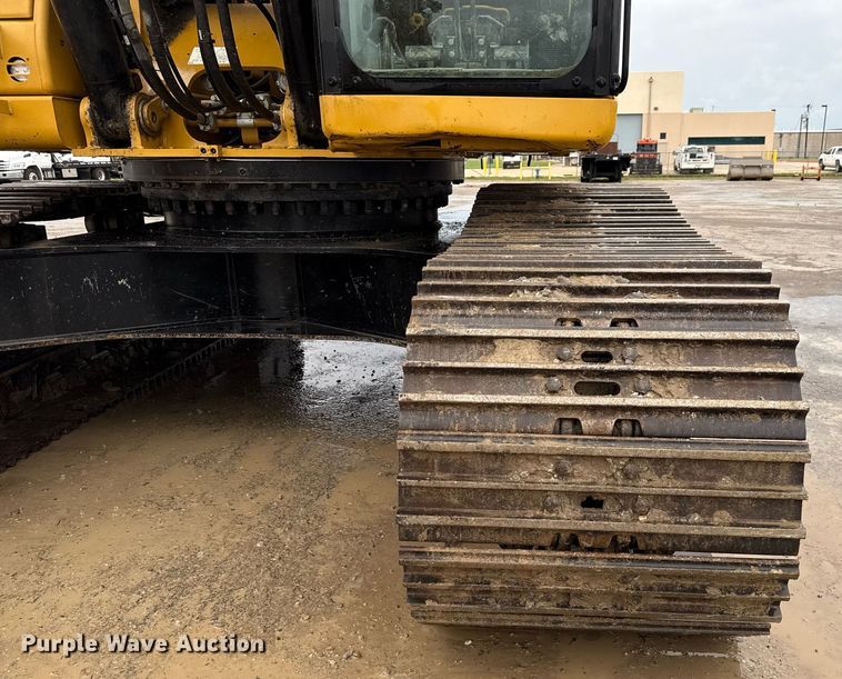 image for item EE0037 2023 Caterpillar 336 excavator