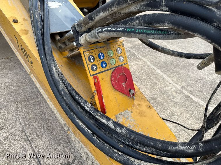 image for item EE0038 2018 John Deere 2010E scraper