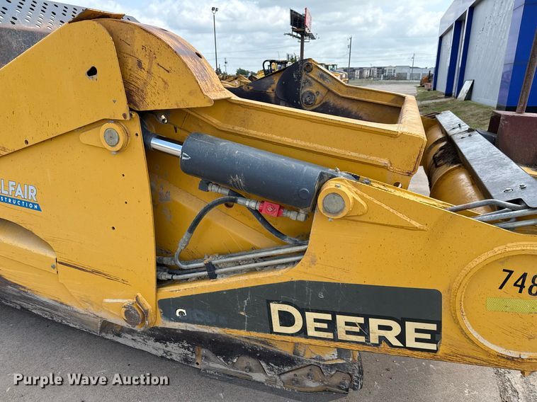 image for item EE0038 2018 John Deere 2010E scraper