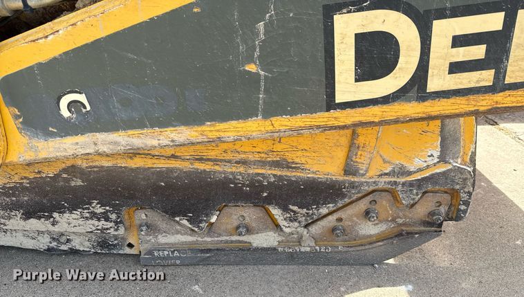 image for item EE0038 2018 John Deere 2010E scraper