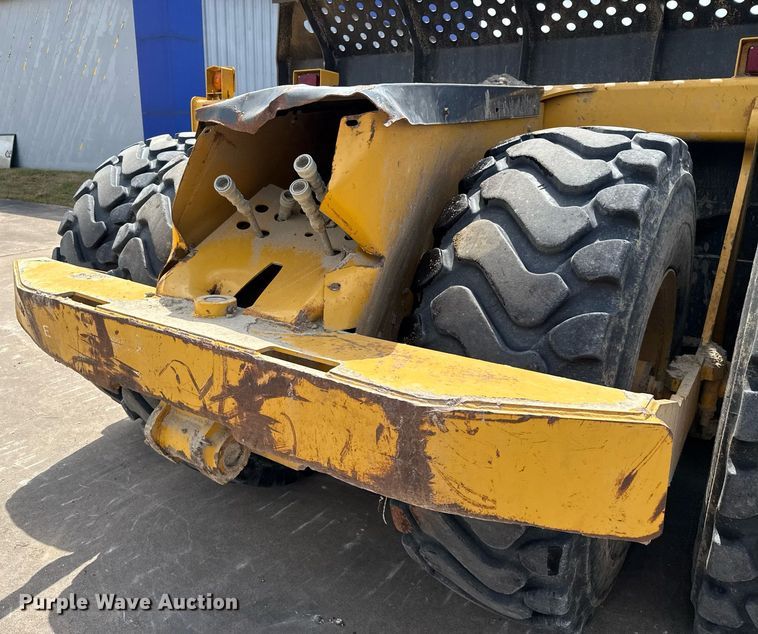 image for item EE0038 2018 John Deere 2010E scraper