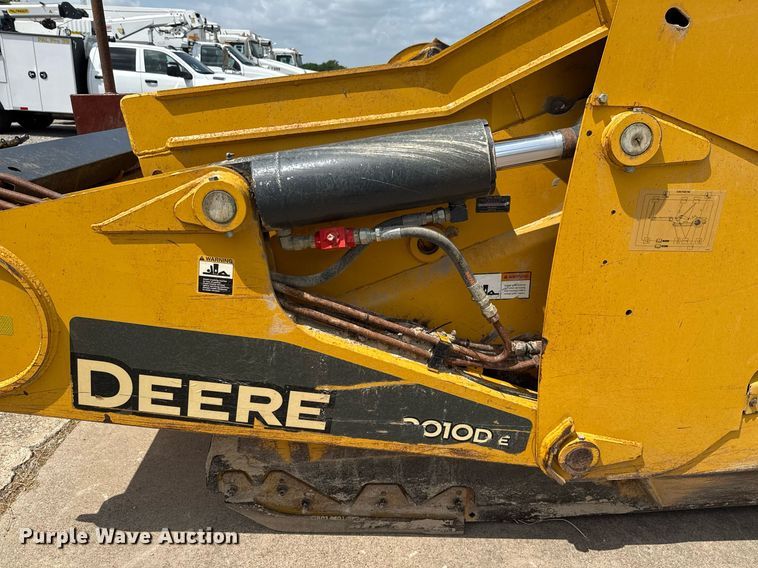 image for item EE0038 2018 John Deere 2010E scraper