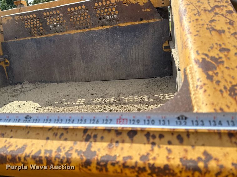 image for item EE0039 2012 John Deere 2112E scraper