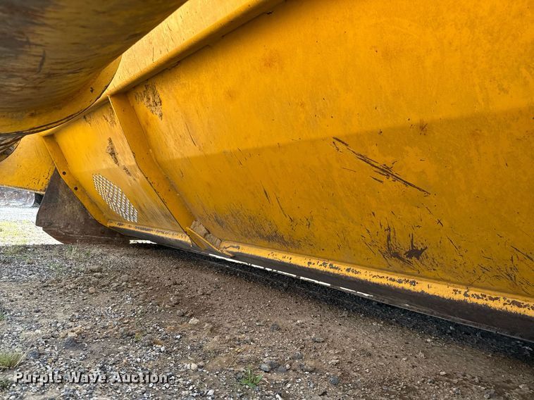 image for item EE0039 2012 John Deere 2112E scraper