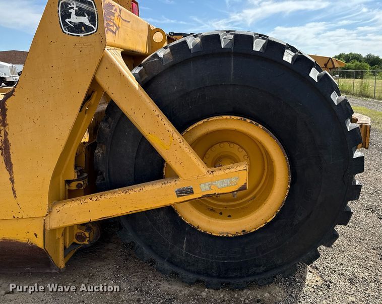 image for item EE0039 2012 John Deere 2112E scraper