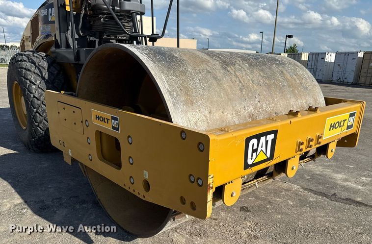 image for item EE0040 2020 Caterpillar CS56B single drum vibratory roller
