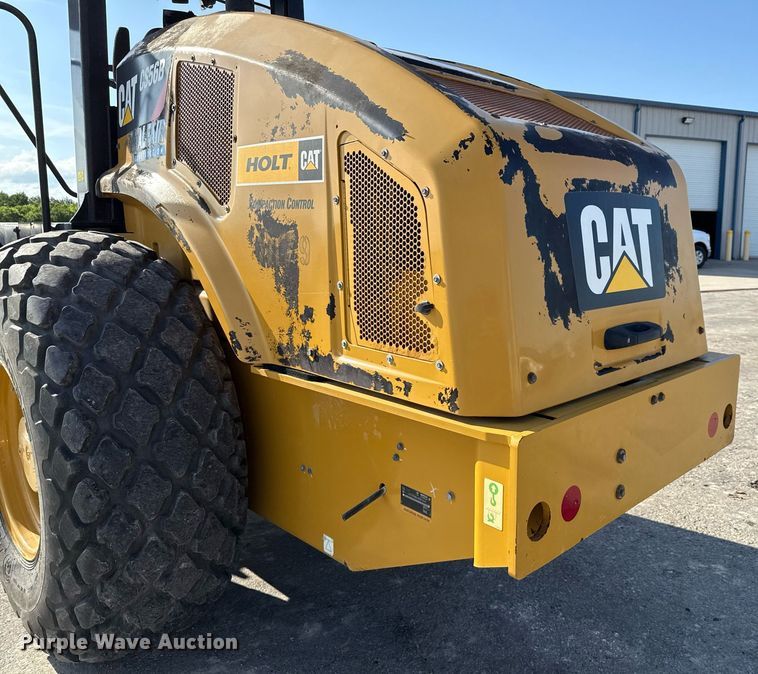 image for item EE0040 2020 Caterpillar CS56B single drum vibratory roller