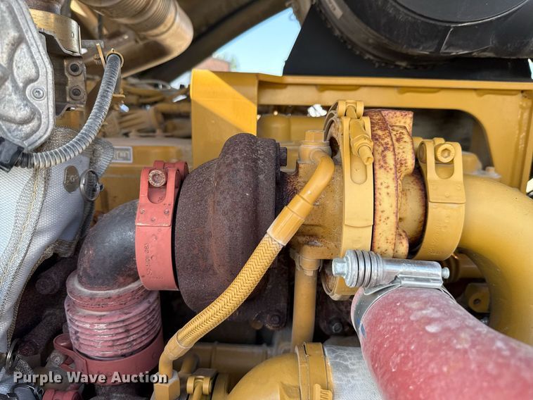 image for item EE0040 2020 Caterpillar CS56B single drum vibratory roller