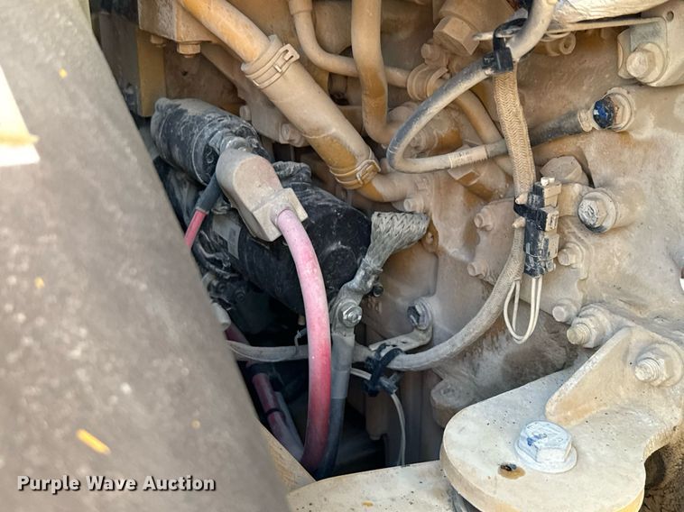 image for item EE0040 2020 Caterpillar CS56B single drum vibratory roller