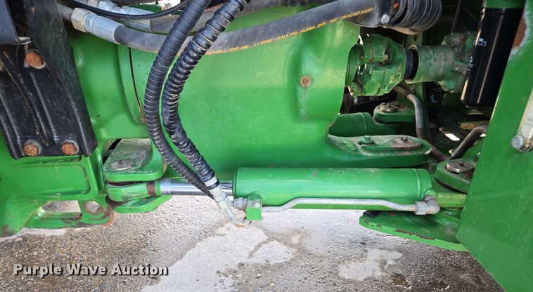 image for item EE0041 2017 John Deere 9470R Scraper Special 4WD tractor