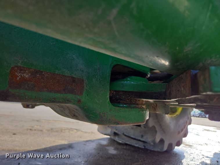 image for item EE0041 2017 John Deere 9470R Scraper Special 4WD tractor