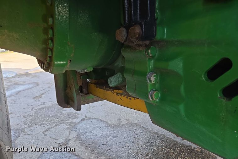 image for item EE0041 2017 John Deere 9470R Scraper Special 4WD tractor