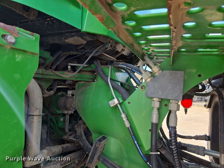 image for item EE0041 2017 John Deere 9470R Scraper Special 4WD tractor