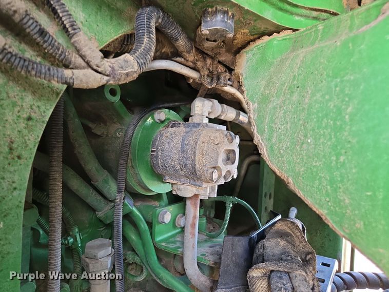 image for item EE0041 2017 John Deere 9470R Scraper Special 4WD tractor