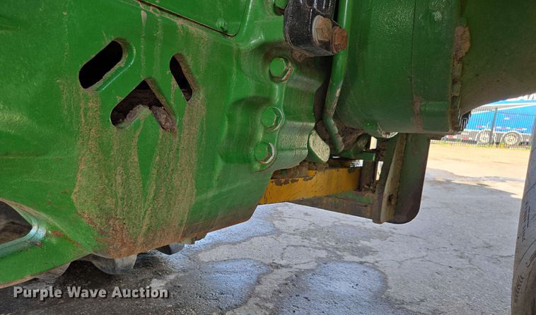 image for item EE0041 2017 John Deere 9470R Scraper Special 4WD tractor