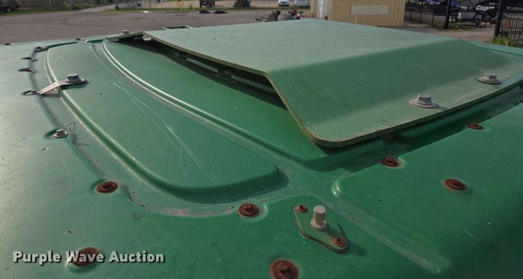 image for item EE0041 2017 John Deere 9470R Scraper Special 4WD tractor