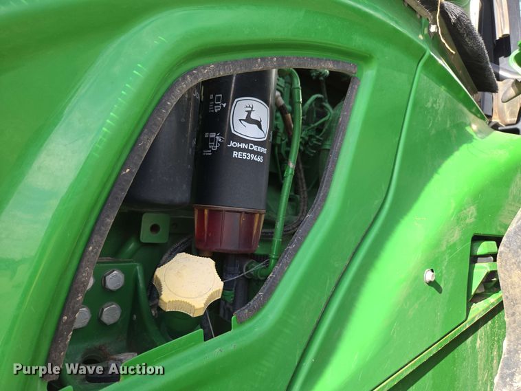 image for item EE0041 2017 John Deere 9470R Scraper Special 4WD tractor