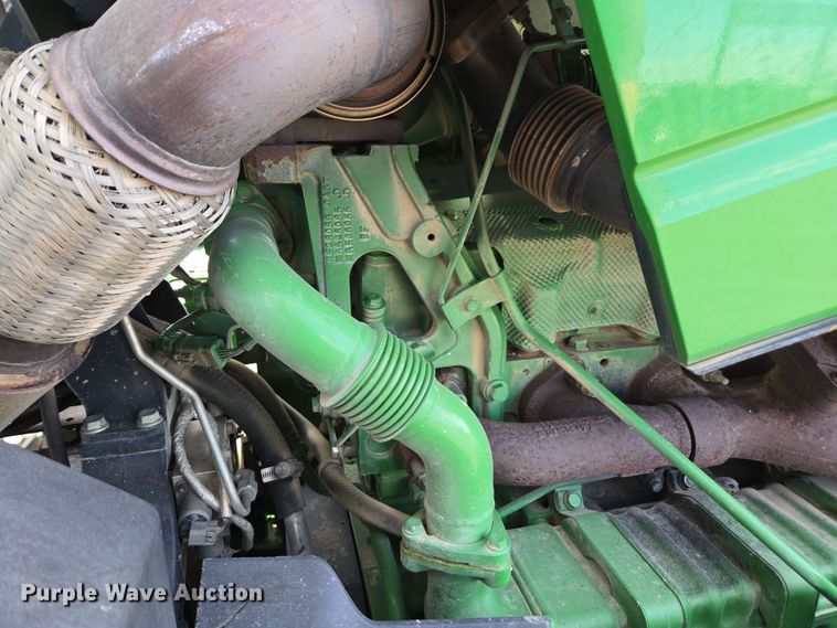 image for item EE0041 2017 John Deere 9470R Scraper Special 4WD tractor