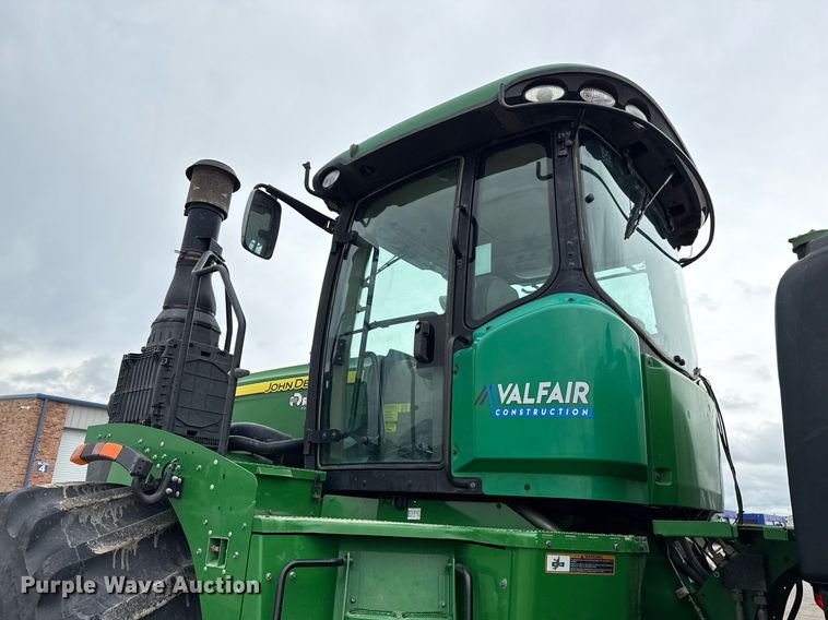 image for item EE0042 2018 John Deere 9470R Scraper Special 4WD tractor