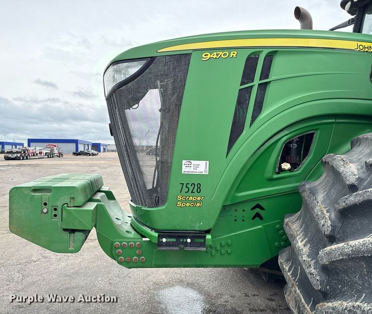 image for item EE0042 2018 John Deere 9470R Scraper Special 4WD tractor